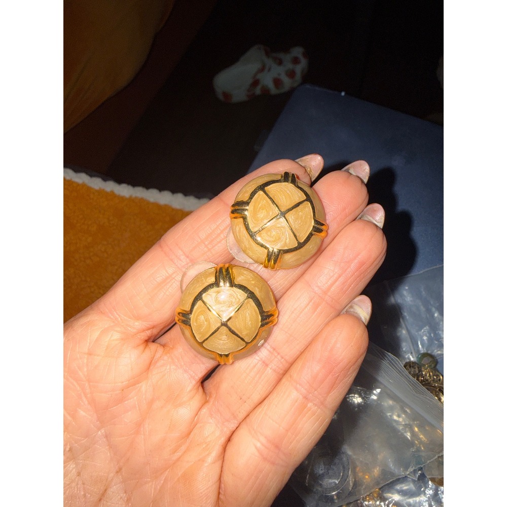 Vintage Gold Tone Tan Marbled Enamel Domed Button Stud Earrings Caged Design